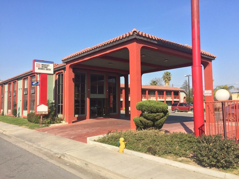 America'S Best Value Inn & Suites Bakersfield Central Exterior photo